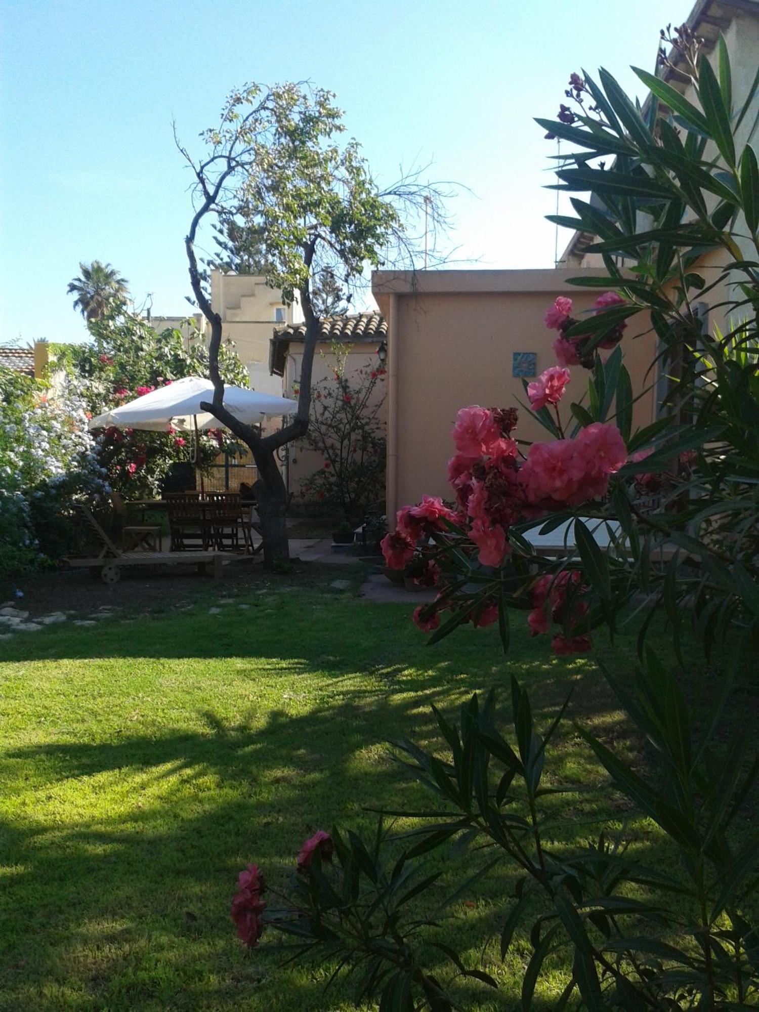 Hotel At Fourth Cagliari Zewnętrze zdjęcie
